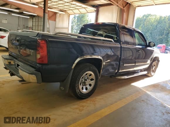 ✅ 2005 Chevrolet Silverado 1500 LS • VIN: 2GCEC19V751392388 • Lot: 85008425. Listed on Copart with 104,017 mi. Free auction sales archive from the USA and detailed vehicle history report at DreamBid. Image 3.