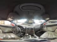 ✅ 2006 Chevrolet Corvette • VIN: 1G1YY36U365112206 • Lot: 82579585. Wystawiony na Copart z przebiegiem 77 541 mil. Bezpłatny archiwum sprzedaży aukcyjnych z USA i szczegółowy raport historii pojazdu na DreamBid. Zdjęcie 14.