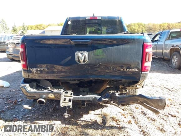 2020 Ram 1500 Laramie с VIN 1C6SRFJTXLN219802, выставлен на аукционе IAAI как лот 43533015 с пробегом 55 908 миль миль и . История ставок и продаж доступна на DreamBid. Изображение 16.