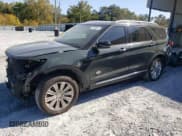 ✅ 2022 Ford Explorer King Ranch • VIN: 1FM5K7LC4NGA71016 • Lot: 76548944. Wystawiony na Copart z przebiegiem 60 231 mil. Bezpłatny archiwum sprzedaży aukcyjnych z USA i szczegółowy raport historii pojazdu na DreamBid. Zdjęcie 1.