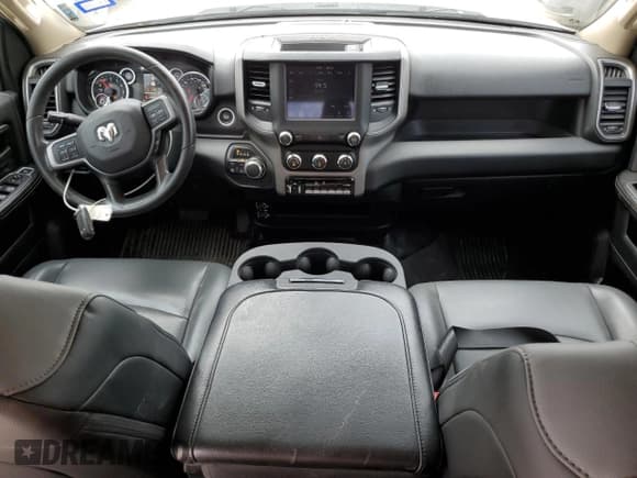 ✅ 2020 Ram 2500 Tradesman • VIN: 3C6UR5CJ0LG208394 • Lot: 82715625. Listed on Copart with 84,742 mi. Free auction sales archive from the USA and detailed vehicle history report at DreamBid. Image 8.