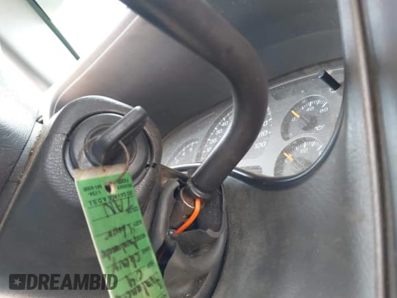 ✅ 2004 Chevrolet Avalanche Z66 • VIN: 3GNEC12T04G275497 • Lot: 43249708. Listed on IAAI with Not provided. Free auction sales archive from the USA and detailed vehicle history report at DreamBid. Image 11.