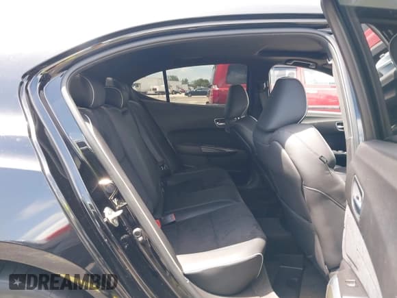 ✅ 2018 Acura TLX w/A-SPEC Pkg • VIN: 19UUB2F65JA002553 • Lot: 40023121. Listed on IAAI with 123,259 mi. Free auction sales archive from the USA and detailed vehicle history report at DreamBid. Image 8.