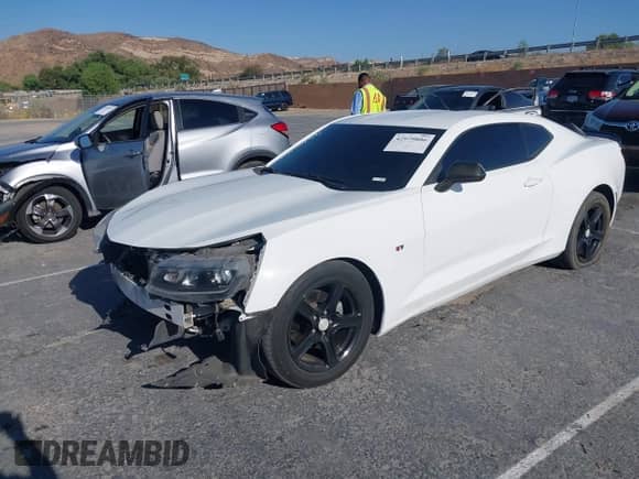 2016 Chevrolet Camaro 1LT с VIN 1G1FB1RS2G0140763, выставлен на аукционе IAAI как лот 42979806 с пробегом 126 281 миль миль и . История ставок и продаж доступна на DreamBid. Изображение 18.