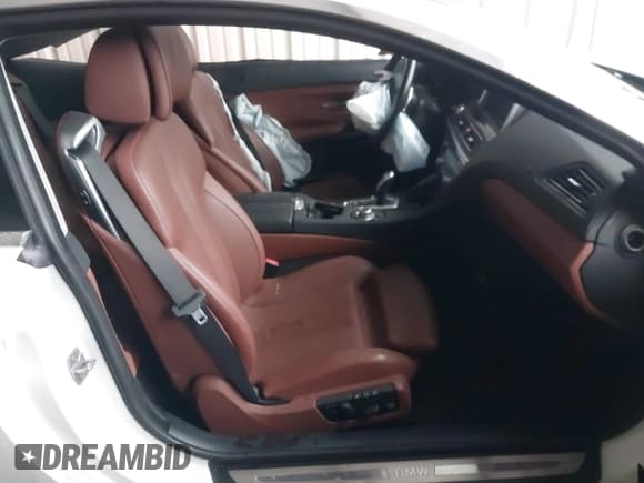 ✅ 2013 BMW 6 Series 640i • VIN: WBALW3C54DC892470 • Lot: 43107105. Wystawiony na IAAI z przebiegiem 73 474 mil. Bezpłatny archiwum sprzedaży aukcyjnych z USA i szczegółowy raport historii pojazdu na DreamBid. Zdjęcie 5.