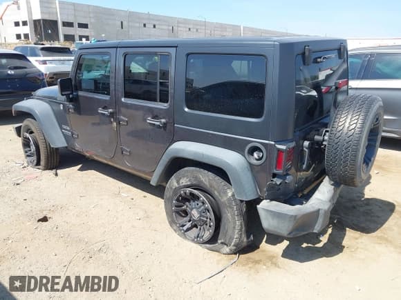 ✅ 2016 Jeep Wrangler Unlimited Freedom • VIN: 1C4BJWDG7GL286907 • Lot: 42809618. Listed on IAAI with 122,649 mi. Free auction sales archive from the USA and detailed vehicle history report at DreamBid. Image 3.