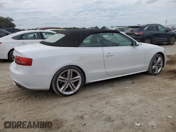 ✅ 2012 Audi S5 Premium Plus • VIN: WAUCGAFH8CN004930 • Лот: 81500274. Опубликован ранее на Copart с пробегом 117 625 миль. Бесплатный доступ к архиву аукционных продаж из США и подробный отчёт об истории автомобиля на DreamBid. Изображение 3.