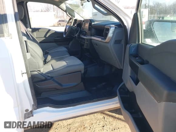 ✅ 2023 Ford F-150 XL • VIN: 1FTFX1E51PKD07711 • Лот: 41689137. Опубликован ранее на IAAI с пробегом 59 951 миль. Бесплатный доступ к архиву аукционных продаж из США и подробный отчёт об истории автомобиля на DreamBid. Изображение 5.