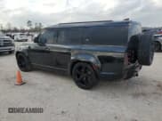 ✅ 2023 Land Rover Defender X-Dynamic SE • VIN: SALE2FEU9P2226186 • Lot: 43362315. Wystawiony na Copart z przebiegiem Nie podano. Bezpłatny archiwum sprzedaży aukcyjnych z USA i szczegółowy raport historii pojazdu na DreamBid. Zdjęcie 2.