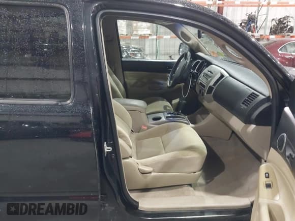 ✅ 2007 Toyota Tacoma PreRunner • VIN: 3TMJU62N77M048543 • Lot: 43573059. Wystawiony na IAAI z przebiegiem 120 952 mil. Bezpłatny archiwum sprzedaży aukcyjnych z USA i szczegółowy raport historii pojazdu na DreamBid. Zdjęcie 5.