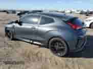 2019 Hyundai Veloster Turbo R-Spec z VIN KMHTH6AB7KU020391, wystawiony jako Copart lot #49840155 z przebiegiem 116 984 mil mil oraz Szkoda całkowita • Salvage title. Historia ofert i sprzedaży dostępna na DreamBid. Obrazek 2.