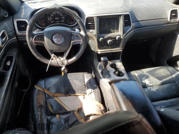 ✅ 2017 Jeep Grand Cherokee Limited • VIN: 1C4RJEBG5HC708072 • Lot: 86471125. Wystawiony na Copart z przebiegiem 144 507 mil. Bezpłatny archiwum sprzedaży aukcyjnych z USA i szczegółowy raport historii pojazdu na DreamBid. Zdjęcie 8.