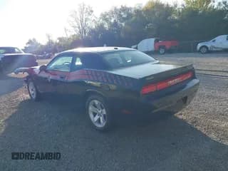 ✅ 2010 Dodge Challenger SE • VIN: 2B3CJ4DV1AH240972 • Lot: 40612957. Wystawiony na IAAI z przebiegiem 162 452 mil. Bezpłatny archiwum sprzedaży aukcyjnych z USA i szczegółowy raport historii pojazdu na DreamBid. Zdjęcie 3.