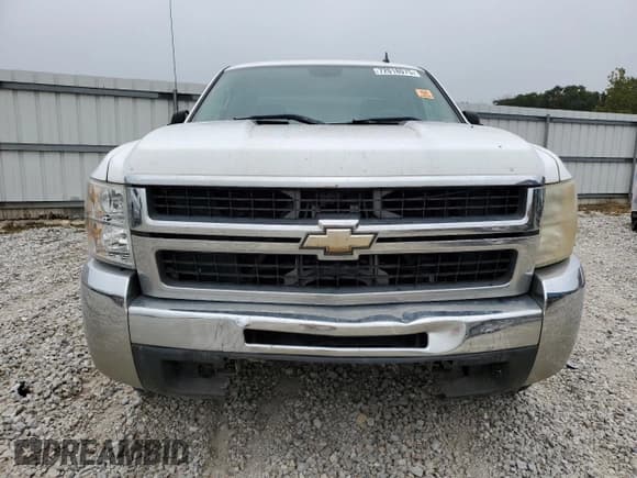 ✅ 2008 Chevrolet Silverado 2500HD Work Truck • VIN: 1GCHK29K18E116738 • Лот: 72018075. Опубликован ранее на Copart с пробегом 185 031 миль. Бесплатный доступ к архиву аукционных продаж из США и подробный отчёт об истории автомобиля на DreamBid. Изображение 5.