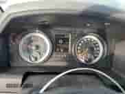 2013 Ram 1500 ST z VIN 1C6RR7FP5DS510436, wystawiony jako Copart lot #42298005 z przebiegiem 124 724 mil mil oraz Czysty tytuł • Clean title. Historia ofert i sprzedaży dostępna na DreamBid. Obrazek 9.