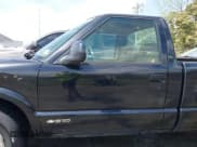 ✅ 1995 Chevrolet S-10 • VIN: 1GCCS14Z7SK232575 • Лот: 41961315. Опубликован ранее на IAAI с пробегом 181 163 миль. Бесплатный доступ к архиву аукционных продаж из США и подробный отчёт об истории автомобиля на DreamBid. Изображение 14.