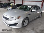 ✅ 2011 Kia Optima LX • VIN: KNAGM4A7XB5194643 • Лот: 42809154. Опубликован ранее на IAAI с пробегом 137 972 миль. Бесплатный доступ к архиву аукционных продаж из США и подробный отчёт об истории автомобиля на DreamBid. Изображение 2.