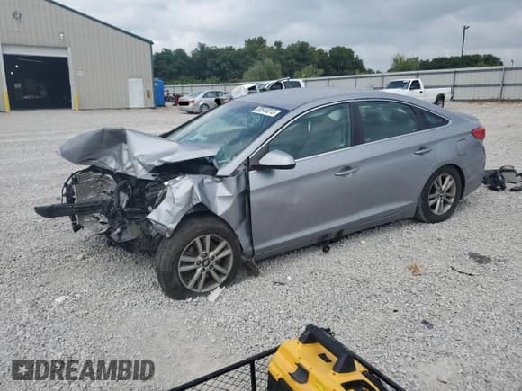 ✅ 2016 Hyundai Sonata SE • VIN: 5NPE24AF5GH267478 • Лот: 69544015. Опубликован ранее на Copart с пробегом Не указан. Бесплатный доступ к архиву аукционных продаж из США и подробный отчёт об истории автомобиля на DreamBid. Изображение 1.