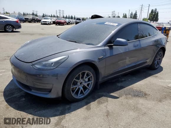✅ 2023 Tesla Model 3 • VIN: 5YJ3E1EA6PF712983 • Lot: 68097565. Wystawiony na Copart z przebiegiem 25 830 mil. Bezpłatny archiwum sprzedaży aukcyjnych z USA i szczegółowy raport historii pojazdu na DreamBid. Zdjęcie 1.