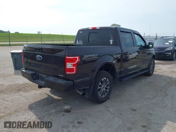 ✅ 2020 Ford F-150 XL • VIN: 1FTEW1EP5LKE57010 • Lot: 42937039. Wystawiony na IAAI z przebiegiem 83 677 mil. Bezpłatny archiwum sprzedaży aukcyjnych z USA i szczegółowy raport historii pojazdu na DreamBid. Zdjęcie 4.