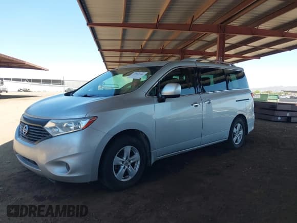 ✅ 2015 Nissan Quest SV • VIN: JN8AE2KP0F9132485 • Lot: 42862488. Wystawiony na IAAI z przebiegiem 176 241 mil. Bezpłatny archiwum sprzedaży aukcyjnych z USA i szczegółowy raport historii pojazdu na DreamBid. Zdjęcie 17.