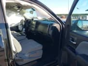 ✅ 2018 Chevrolet Silverado 1500 Custom • VIN: 1GCRCPEH8JZ191430 • Lot: 41657847. Wystawiony na IAAI z przebiegiem Nie podano. Bezpłatny archiwum sprzedaży aukcyjnych z USA i szczegółowy raport historii pojazdu na DreamBid. Zdjęcie 5.