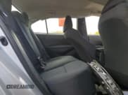 ✅ 2022 Toyota Corolla LE • VIN: 5YFEPMAE4NP375275 • Lot: 86316475. Wystawiony na Copart z przebiegiem 66 844 mil. Bezpłatny archiwum sprzedaży aukcyjnych z USA i szczegółowy raport historii pojazdu na DreamBid. Zdjęcie 10.