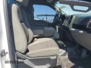 ✅ 2017 Ford F-150 XL • VIN: 1FTMF1CPXHKD54672 • Lot: 61832645. Wystawiony na Copart z przebiegiem 137 919 mil. Bezpłatny archiwum sprzedaży aukcyjnych z USA i szczegółowy raport historii pojazdu na DreamBid. Zdjęcie 10.