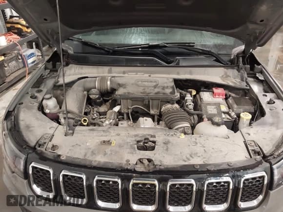 ✅ 2023 Jeep Compass Limited • VIN: 3C4NJDCN1PT524479 • Lot: 41955772. Wystawiony na IAAI z przebiegiem 40 125 mil. Bezpłatny archiwum sprzedaży aukcyjnych z USA i szczegółowy raport historii pojazdu na DreamBid. Zdjęcie 10.