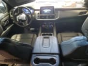 ✅ 2023 Chevrolet Suburban High Country • VIN: 1GNSKGKT3PR482608 • Lot: 62395875. Wystawiony na Copart z przebiegiem 14 382 mil. Bezpłatny archiwum sprzedaży aukcyjnych z USA i szczegółowy raport historii pojazdu na DreamBid. Zdjęcie 8.