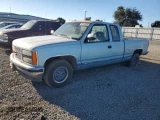 ✅ 1993 GMC Sierra 1500 • VIN: 2GTEC19K7P1529452 • Lot: 85148825. Wystawiony na Copart z przebiegiem 201 491 mil mil. Skorzystaj z bezpłatnego archiwum sprzedaży aukcyjnych z USA i zobacz szczegółowy raport historii pojazdu na DreamBid. Zdjęcie 1.