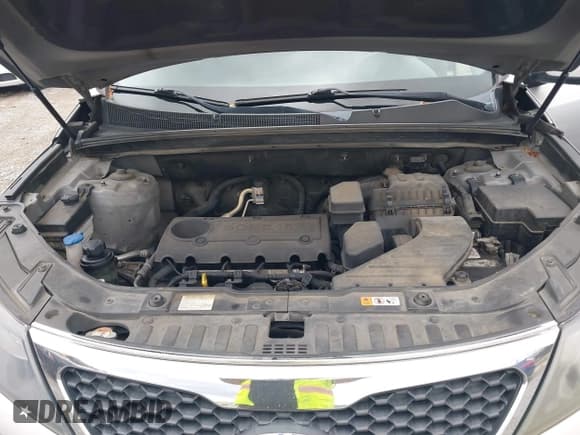 ✅ 2013 Kia Sorento LX • VIN: 5XYKT4A12DG405954 • Lot: 43764807. Listed on IAAI with 306,849 mi. Free auction sales archive from the USA and detailed vehicle history report at DreamBid. Image 10.