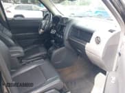 ✅ 2016 Jeep Patriot Sport • VIN: 1C4NJRBB5GD709029 • Lot: 42303032. Wystawiony na IAAI z przebiegiem 73 549 mil. Bezpłatny archiwum sprzedaży aukcyjnych z USA i szczegółowy raport historii pojazdu na DreamBid. Zdjęcie 5.