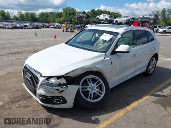 ✅ 2017 Audi Q5 Premium Plus • VIN: WA1L2AFP8HA007439 • Lot: 43075165. Wystawiony na IAAI z przebiegiem Nie podano. Bezpłatny archiwum sprzedaży aukcyjnych z USA i szczegółowy raport historii pojazdu na DreamBid. Zdjęcie 17.
