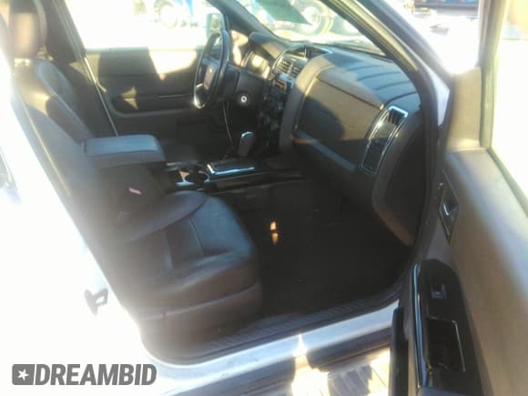 ✅ 2008 Ford Escape Limited • VIN: 1FMCU94178KB09124 • Лот: 43470068. Опубликован ранее на IAAI с пробегом 216 675 миль. Бесплатный доступ к архиву аукционных продаж из США и подробный отчёт об истории автомобиля на DreamBid. Изображение 5.