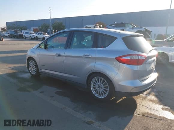 ✅ 2013 Ford C-Max SEL • VIN: 1FADP5BU0DL539304 • Lot: 43910374. Wystawiony na IAAI z przebiegiem 237 096 mil. Bezpłatny archiwum sprzedaży aukcyjnych z USA i szczegółowy raport historii pojazdu na DreamBid. Zdjęcie 3.