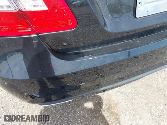 ✅ 2010 Mercedes-Benz E 350 Luxury • VIN: WDDHF8HBXAA053019 • Lot: 42290634. Listed on IAAI with 162,948 mi. Free auction sales archive from the USA and detailed vehicle history report at DreamBid. Image 6.