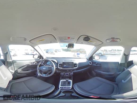 2024 Hyundai Venue Limited z VIN KMHRC8A33RU321019, wystawiony jako Copart lot #82492705 z przebiegiem 26 884 mil mil oraz Szkoda całkowita • Salvage title. Historia ofert i sprzedaży dostępna na DreamBid. Obrazek 15.