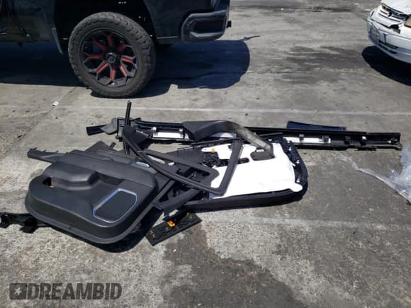 ✅ 2022 Chevrolet Silverado 1500 RST • VIN: 2GCPADED6N1508743 • Lot: 57285125. Listed on Copart with 41,643 mi. Free auction sales archive from the USA and detailed vehicle history report at DreamBid. Image 12.