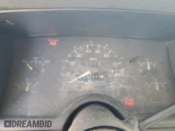 ✅ 1994 Chevrolet S-10 LS • VIN: 1GCCS19Z1R8217571 • Лот: 71994634. Опубликован ранее на Copart с пробегом 167 632 миль. Бесплатный доступ к архиву аукционных продаж из США и подробный отчёт об истории автомобиля на DreamBid. Изображение 9.