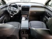 ✅ 2022 Hyundai Tucson Limited • VIN: 5NMJECAE5NH018678 • Lot: 70751153. Wystawiony na Copart z przebiegiem 28 192 mil. Bezpłatny archiwum sprzedaży aukcyjnych z USA i szczegółowy raport historii pojazdu na DreamBid. Zdjęcie 8.