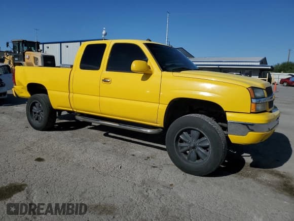 ✅ 2003 Chevrolet Silverado 1500 LS • VIN: 1GCEC19T83Z327505 • Лот: 68381374. Опубликован ранее на Copart с пробегом 213 552 миль. Бесплатный доступ к архиву аукционных продаж из США и подробный отчёт об истории автомобиля на DreamBid. Изображение 4.