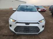 ✅ 2024 Toyota Highlander XLE • VIN: 5TDAAAB55RS026720 • Lot: 92868595. Listed on Copart with 16,776 mi. Free auction sales archive from the USA and detailed vehicle history report at DreamBid. Image 5.