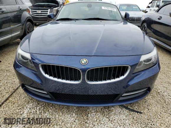 ✅ 2010 BMW Z4 sDrive30i • VIN: WBALM5C55AE377124 • Lot: 77951244. Listed on Copart with 18,842 mi. Free auction sales archive from the USA and detailed vehicle history report at DreamBid. Image 5.