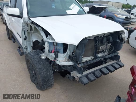 ✅ 2020 Toyota Tacoma SR5 • VIN: 5TFAZ5CN7LX091469 • Лот: 42850158. Опубликован ранее на IAAI с пробегом 52 254 миль. Бесплатный доступ к архиву аукционных продаж из США и подробный отчёт об истории автомобиля на DreamBid. Изображение 6.