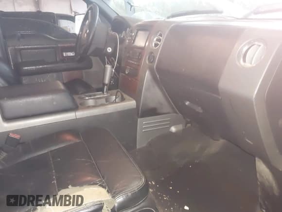 ✅ 2005 Ford F-150 XLT • VIN: 1FTPW14565KE76385 • Лот: 41846419. Опубликован ранее на IAAI с пробегом 219 361 миль. Бесплатный доступ к архиву аукционных продаж из США и подробный отчёт об истории автомобиля на DreamBid. Изображение 5.