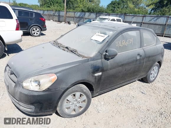 ✅ 2008 Hyundai Accent GS • VIN: KMHCM36C38U091902 • Лот: 43095001. Опубликован ранее на IAAI с пробегом 166 742 миль. Бесплатный доступ к архиву аукционных продаж из США и подробный отчёт об истории автомобиля на DreamBid. Изображение 2.