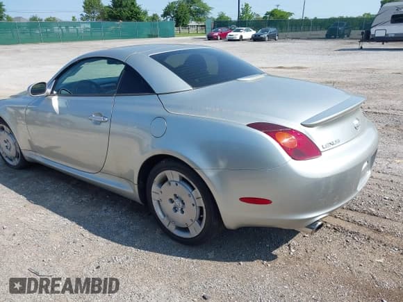 ✅ 2004 Lexus SC 430 • VIN: JTHFN48YX40050423 • Lot: 42338906. Listed on IAAI with 183,211 mi. Free auction sales archive from the USA and detailed vehicle history report at DreamBid. Image 3.