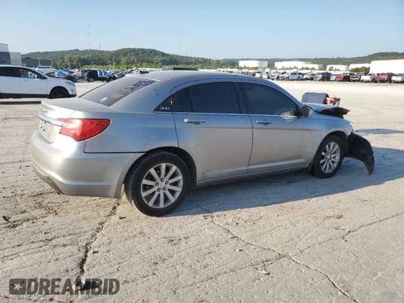 ✅ 2013 Chrysler 200 Touring • VIN: 1C3CCBBG9DN678141 • Lot: 80370805. Listed on Copart with 168,663 mi. Free auction sales archive from the USA and detailed vehicle history report at DreamBid. Image 3.