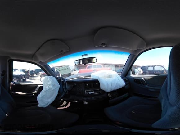 ✅ 1999 Dodge Dakota SLT • VIN: 1B7GL22Y1XS247515 • Lot: 42185138. Wystawiony na IAAI z przebiegiem Nie podano. Bezpłatny archiwum sprzedaży aukcyjnych z USA i szczegółowy raport historii pojazdu na DreamBid. Zdjęcie 18.